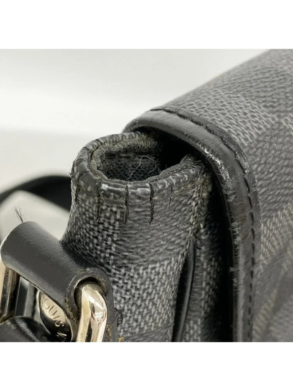 Louis Vuitton Shoulder Bag Damier Graphite Daniel MM Gray Black